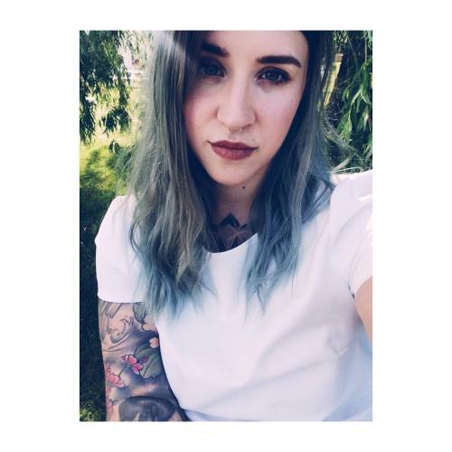 Summer looks #ootd #selﬁe #tattoos #tattooedgirls #makeup #greyhair #mtl