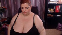 This one for all busty BBW loversâ€¦feast