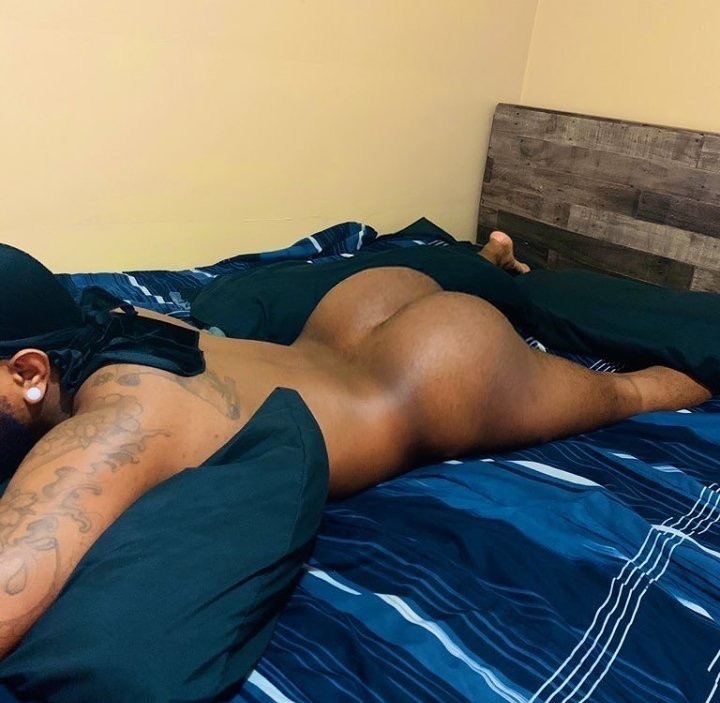 thickumsandthangs21:Sexy Saturday￼