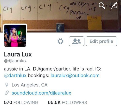 come be my friend on twitter if u like i’m @ djlauralux 👽 by darthlux