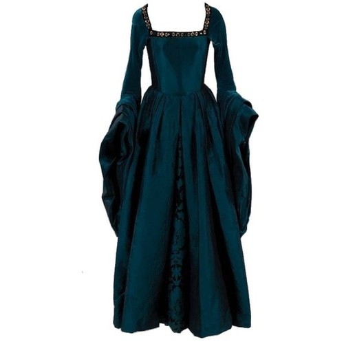 sherlockianshitwit:  Medieval Dress Porn