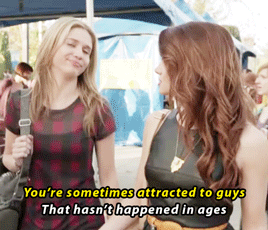 leztasticaly-fantabulous:  Its like she’s talking about acne XD