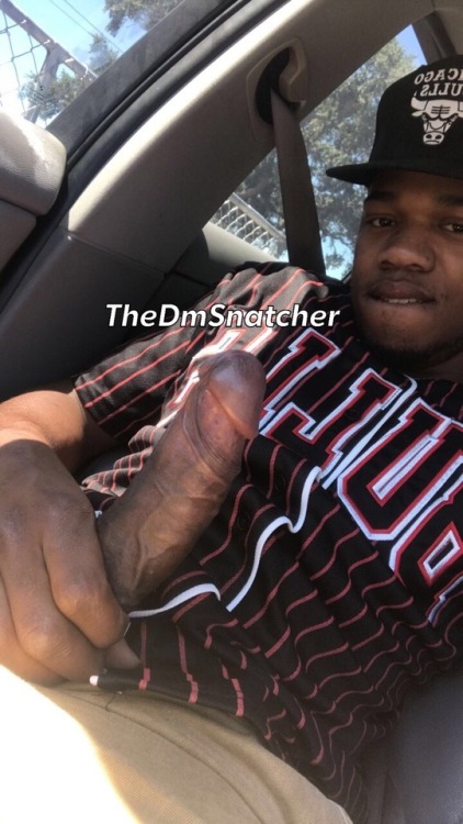 thedmsnatcher:  Nigga Loves To Be In His Car😍😍