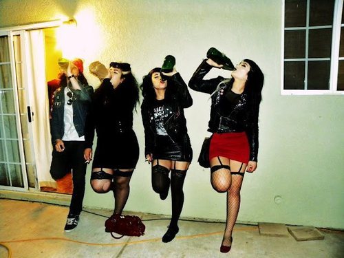 vintagezombiess:    