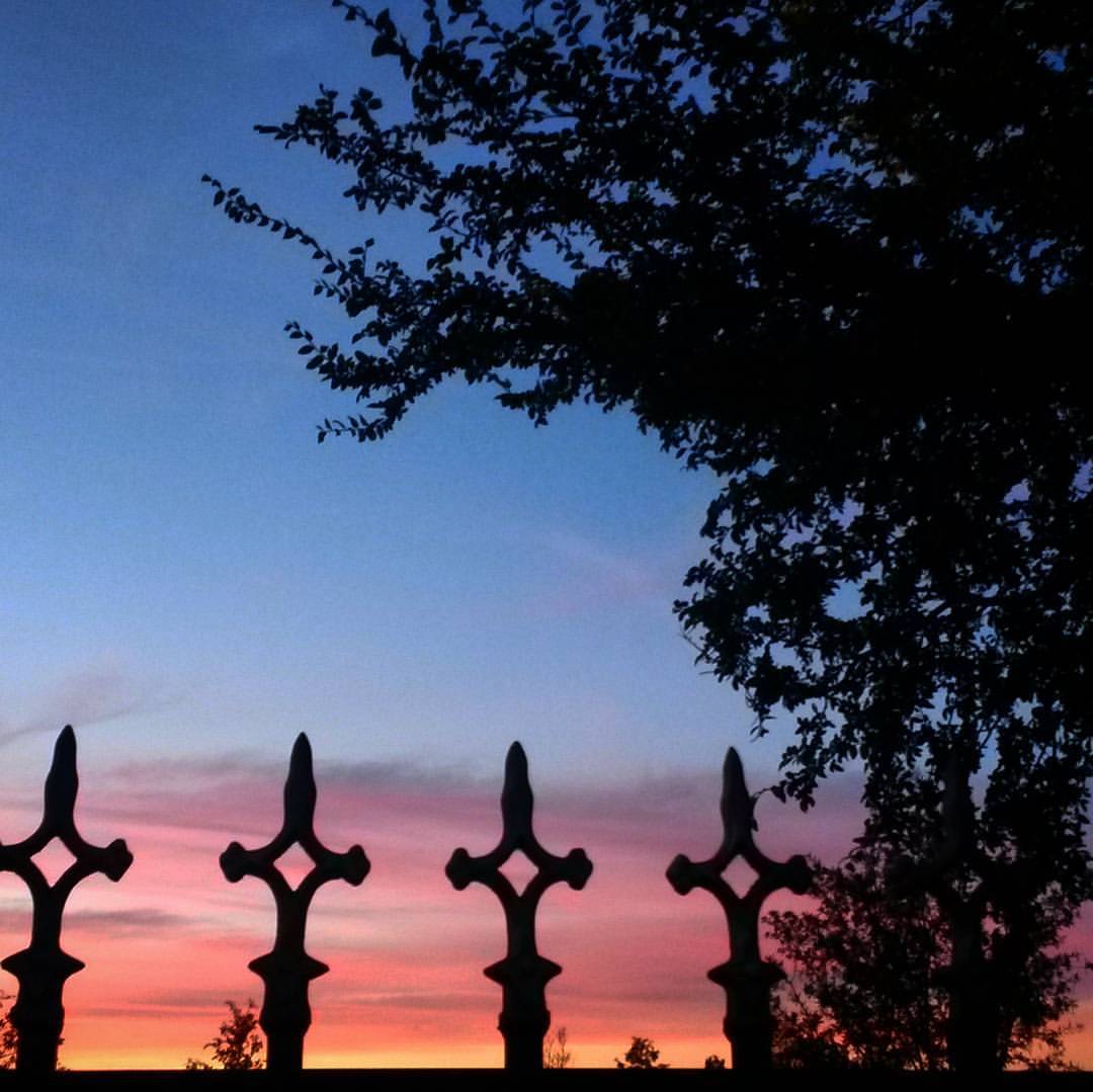 Sunsets always look best from inside a dungeon!!! #dallas #texas #truedesires #retreat