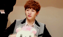 Yoongi + Plushies