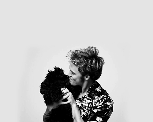dailysamclaflin: Sam Claflin and Rosie behind the scenes of Glamour Magazine’s ‘Man of t