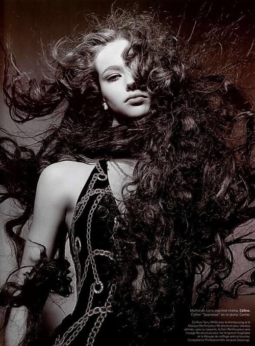 uglytwins:‘Vénus’ L'Officiel June/July 2004Model: Ruslana Korshunova