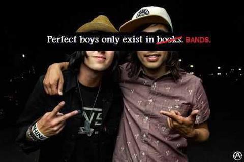 perks-of-being-a-wallflowerrr:  vicfuentesforever:  vic fuentes blog  This