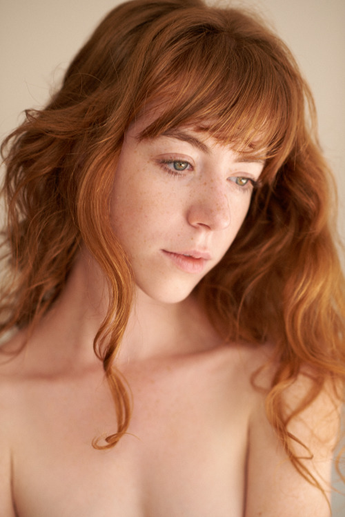 asmallwomanblog: Apparently today is National Kiss a Ginger Day.   Which means when I leave my apart