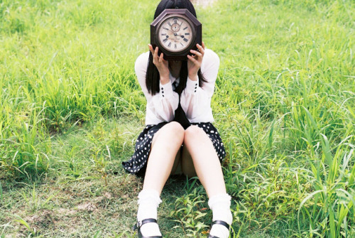 kagiananoniwa:  Oneday Picnic photo by 雨月☂ ametsuki(kagiananoniwa) Akt Now Feature art with a interview.