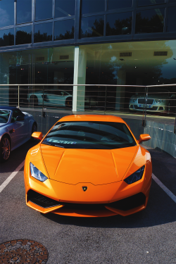 axility:  Orange Lamborghini Huracan | AXILITY