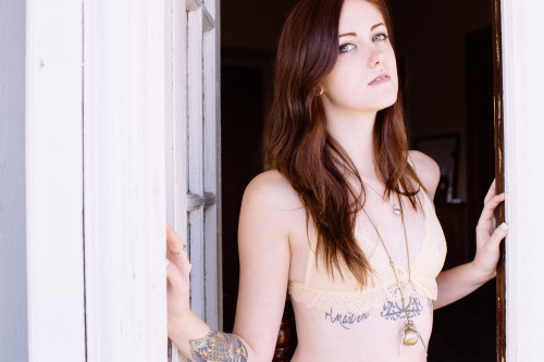 marcelinesuicide:  michaelxmae:  episkey // macon, ga. // winter ‘13  welcometocreepsville 💗 