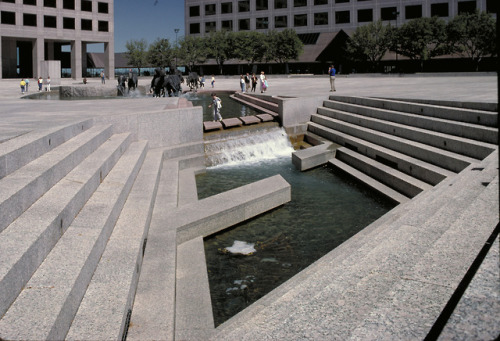 Williams Square, Irving, TX ~ Photos by Dixi CarilloDesigned 1981The plaza is reminiscent of the Wes