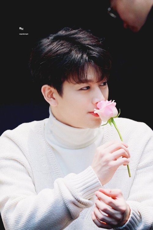 donghyyk: BRILLIANT MOMENT || 180204 Fansign