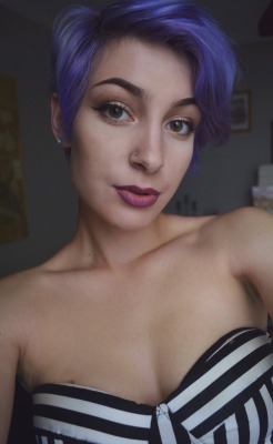 sun-dial:  back when my hair was still purple 