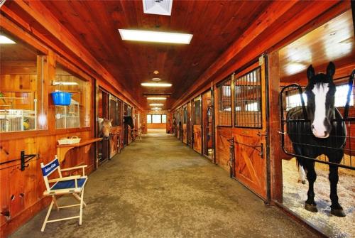 Birdstone Farm - Cross River, NY (for sale)