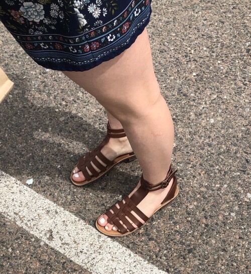 darien12345:  Adrianna👅👣
