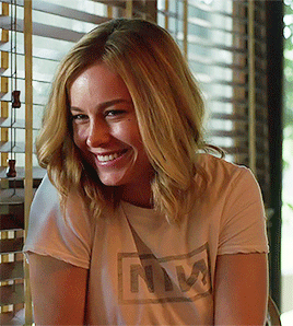lauraharriers:carol danvers + smiling