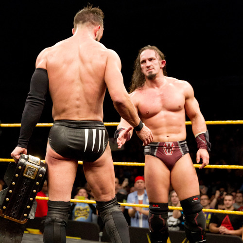 Porn Pics fishbulbsuplex:  Finn Balor vs. Neville