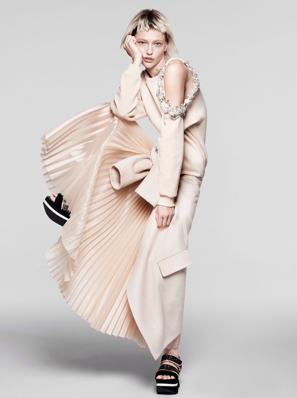 gothprada:  Sasha Pivovarova by David Sims for Vogue US January 2014 
