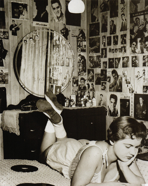 heartburnmotel:  A teenage girl poses for a photograph in her Elvis Presley themed