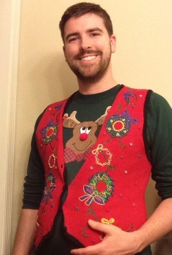 perfcub:  Doubling up on my holiday sweaters