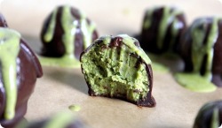 fullcravings:   Vegan Dark Chocolate Pistachio