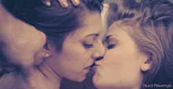 naughty-gif-tank:  http://naughtygiftank.com/  PAW