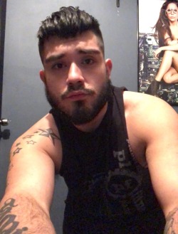 pig-bear1:  chrisc01988:New hair cut 😜