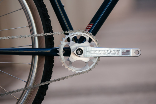flamme-rouge: Hand done lettering, dope-ass USA made cranks, True Temper, awesome looking tires, and