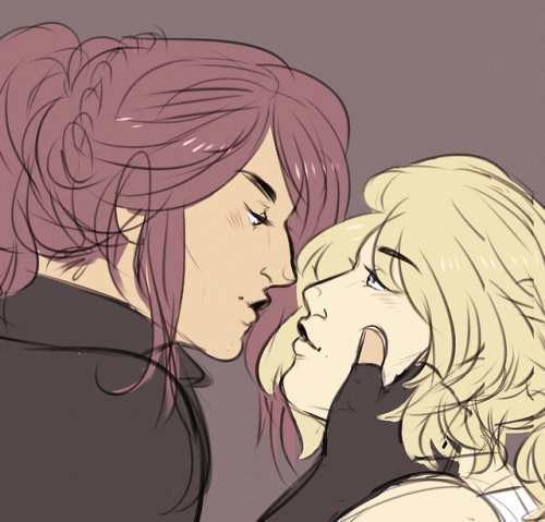 pzace:really quick crowluna doodle bc :^) i really feel like i cant draw and well, luna being gay al