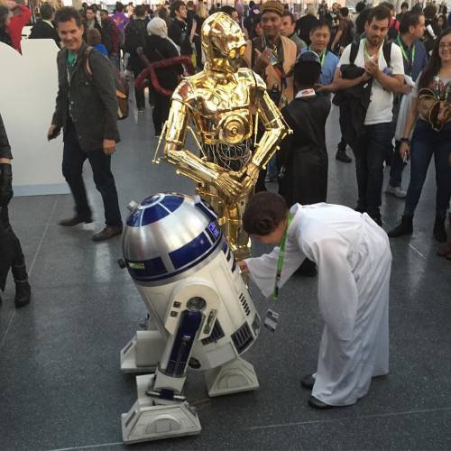 “Help Me, Obi-Wan Kenobi. you’re my only hope! #NYCC2015 #nycc #NewYorkComicCon #StarWar