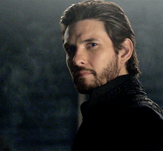 your love will be safe with me — Ben Barnes as THE DARKLING in Shadow and  Bone