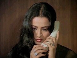 aphroditeinfurs:  Silsila (1981)