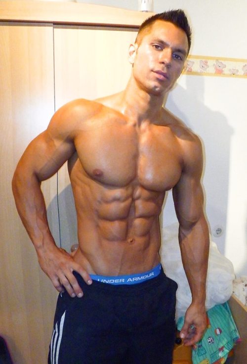 Alon Gabbay adult photos