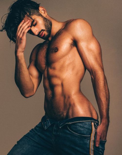 siroyagihkd:Samy Dorgham @ Wilhelmina (NY) by Brian Jamie Keep reading