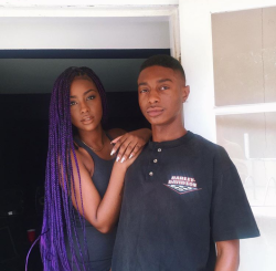 nwtsamour:  weloveblackhumans:  thegawdduss:  weloveblackhumans:  Chocolate is lyfe  *dies*  *Dies with you*  Justine gives me lifeeee tbh   justine makes me wanna be straight.
