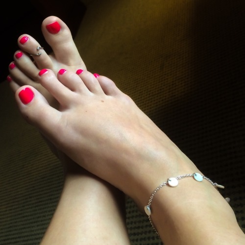 sugar-toes: Birthday Goddess Feet