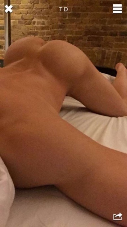 onlyhotguys575: Dear lord TOM DALEY is hot!!!  Follow me for Only Hot Guys!!