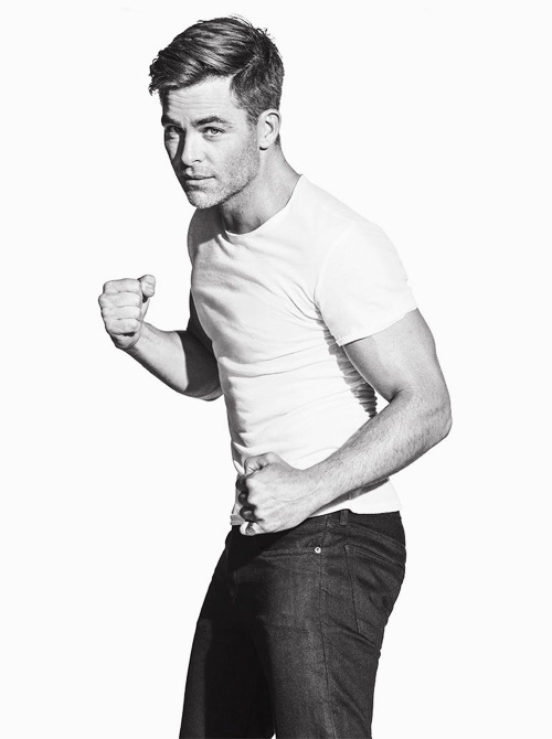 chrisnolanfilms:Chris Pine photographed by Ben Watts for Men’s Fitness (July/August 2016)