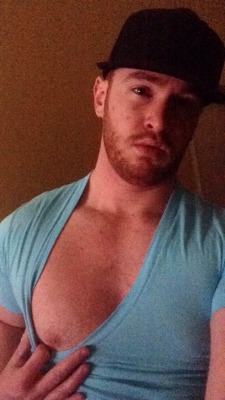 psyducked:  This shirt is nice if you want easy access to my nipples