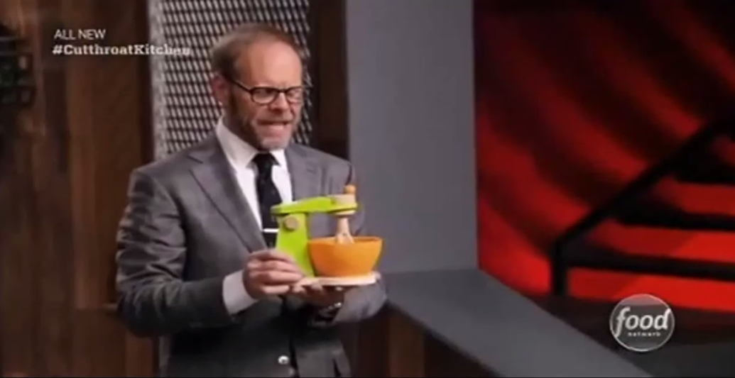 derpsterony:  guess who got the baby mixing bowl