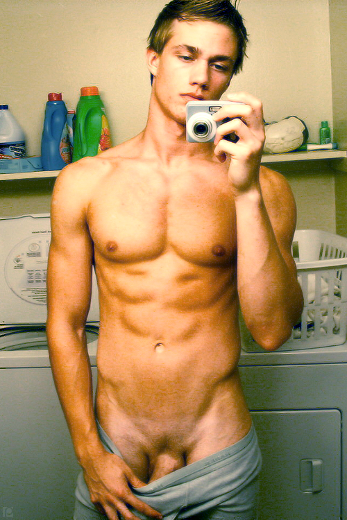 hornyaussieboy:  Shaving off the pubes, showing the work 