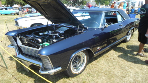 carsandetc:  Buick Riviera Gran Sport, an upgraded version of the base Riviera with better performance and handling 