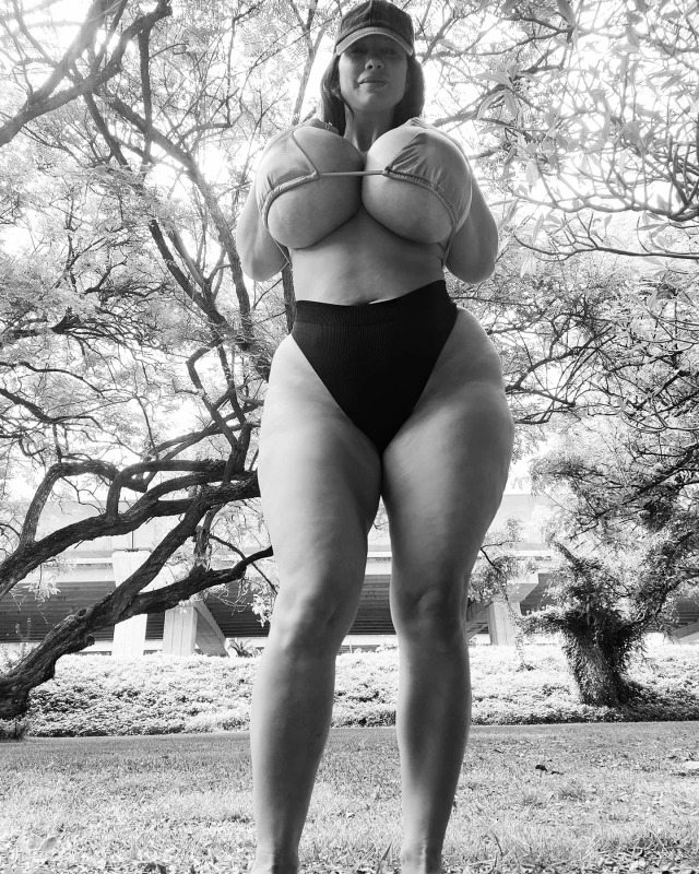 titten666:Britt Titten Voluptuous Britt Titten 666 Titten 666