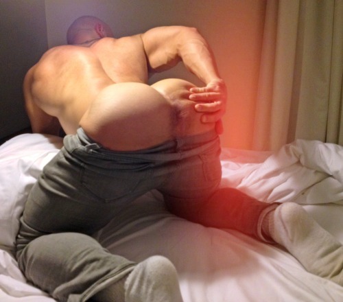 wowcocks:  Fuck me hard before you go! http://wowcocks.tumblr.com/