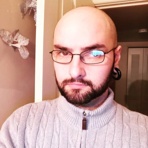 Thought I looked somewhat okay so I took a selfie.#Selfie #Beard #Bald #BaldHead #Glasses #Gage #Gag