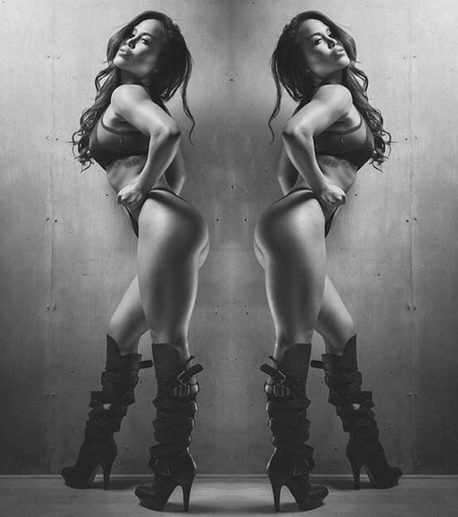 GUNS & BUNZ