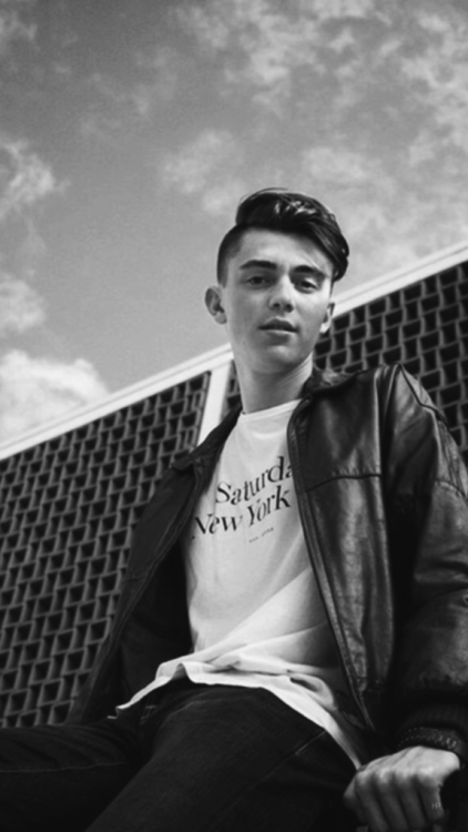 greyson chance lockscreenslike/reblog if savedplease don’t steal and/or claim as your own